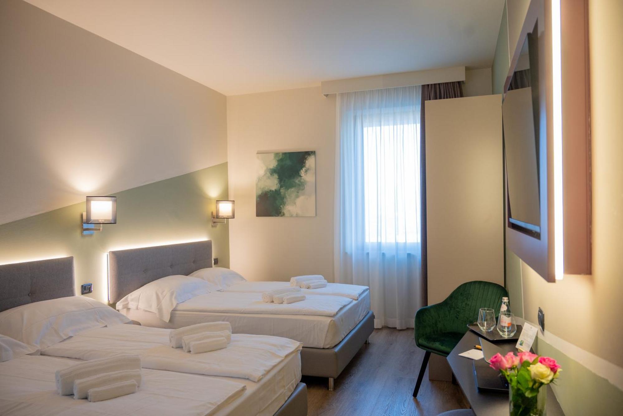 Ile Hotel Peschiera del Garda Exterior foto